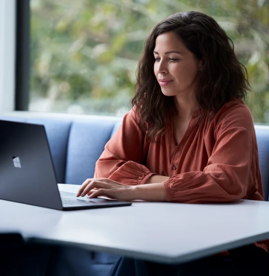 woman-laptop